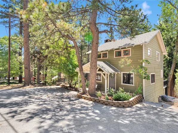 31765 Hilltop Dr, Running Springs, CA 92382