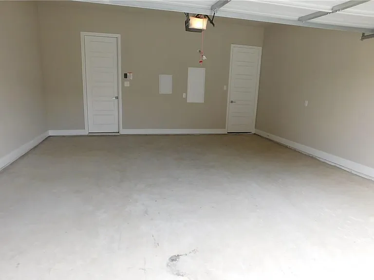 8454 Church St — Photo 24