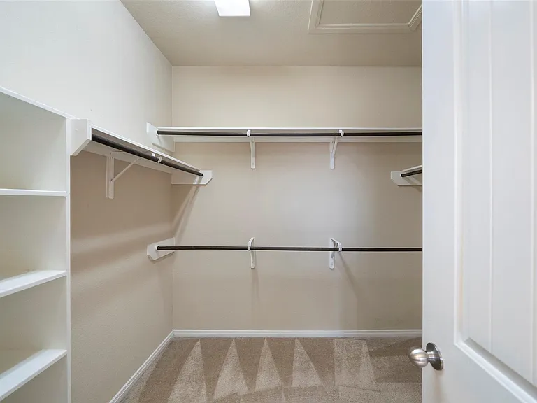 13206 Clover Creek Point Ln — Photo 17