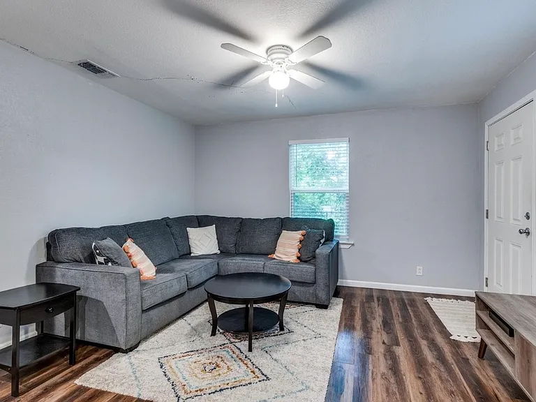 3105 Fairview St #B — Photo 7