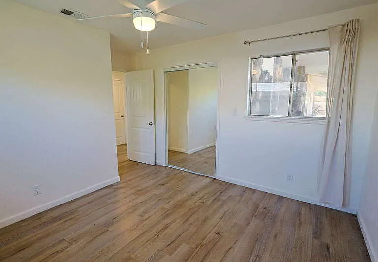 20450 College Blvd — Photo 18