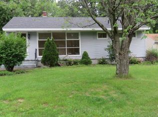 7 Kile Dr, Glenville, NY 12302