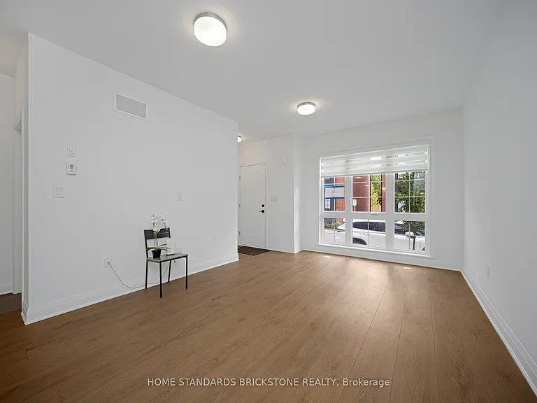22 Chesley St — Photo 8