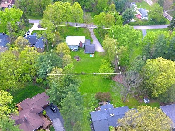 4th image of 7620 Birchmont Dr
