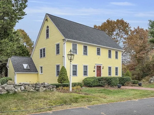 1821 Washington St, Stoughton, MA 02072