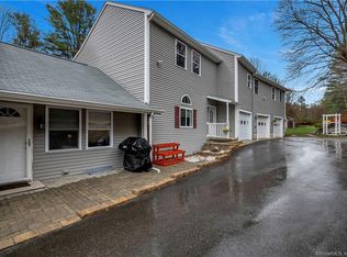 12 School House Rd, Lisbon, CT 06351