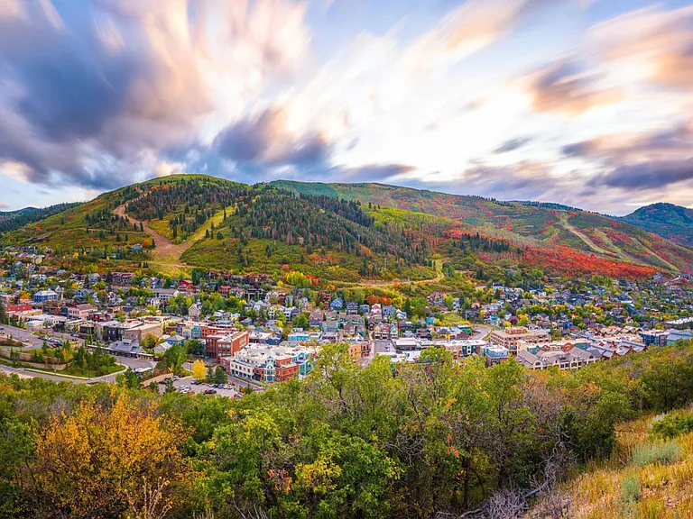 __ Park City Aerial View
__ Take in the breathtaking aerial view of Park City, showcasing the stunning mountain ranges, ski lifts, trails, and vibrant village. A perfect overview of the area, highlighting its beauty and outdoor adventure opportunities!