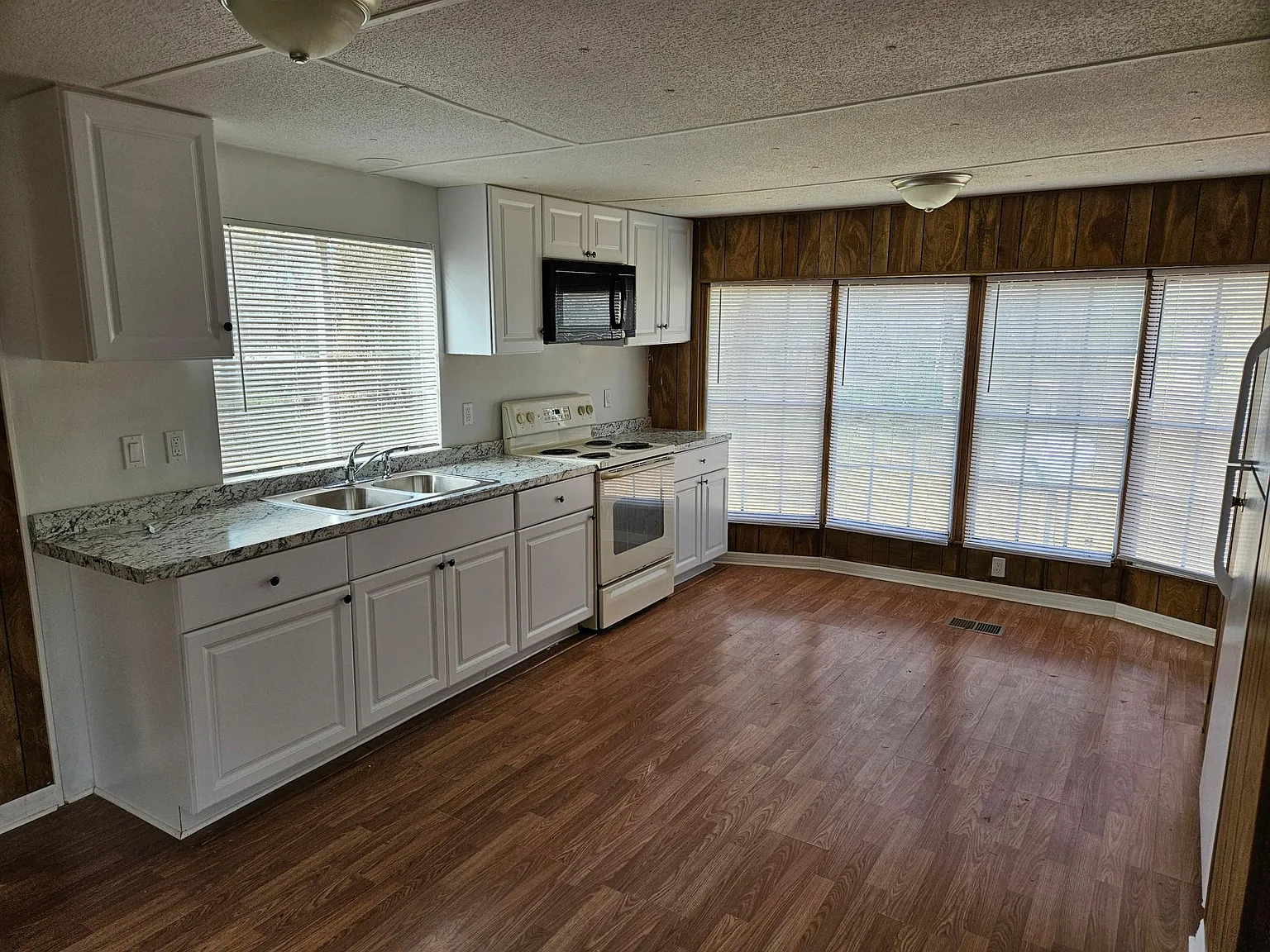 7841 Indian Trail Rd — Photo 2