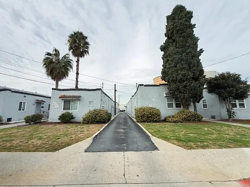 5225 Maywood Ave #2 Photo 1