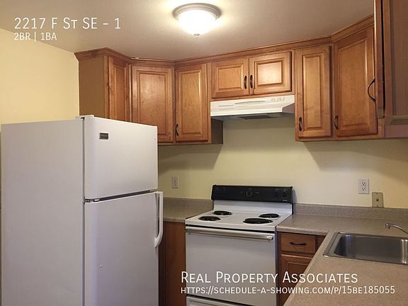 3rd image of 2217 F St SE #1