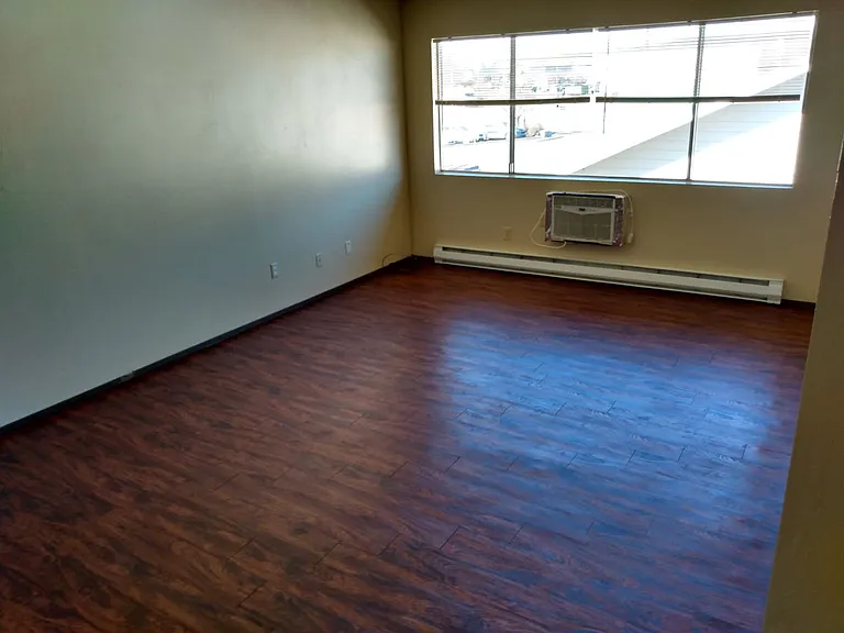 1920 Arthur St #22 — Photo 2