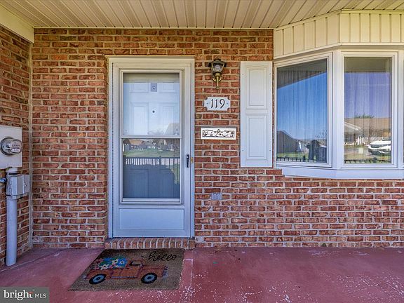 3rd image of 119 Sunflower Dr