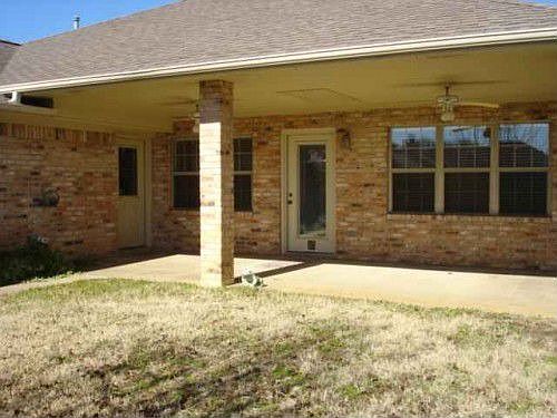 5th image of 11 Friendswood Dr