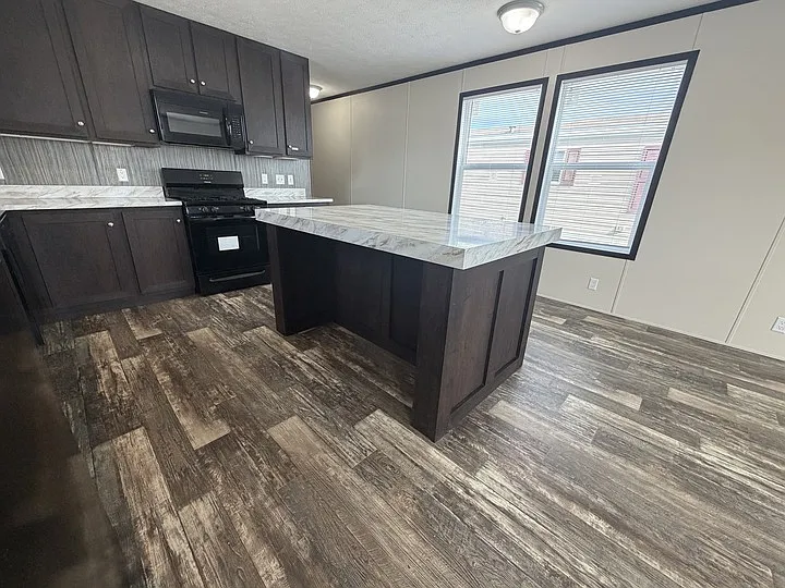 38000 Le Chateau Blvd #500 — Photo 8