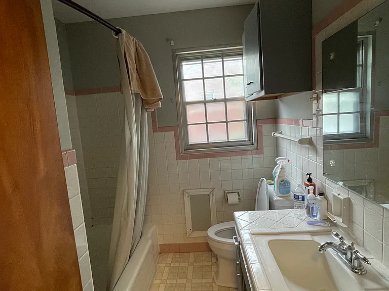 5841 W 25th St #4-1 — Photo 8
