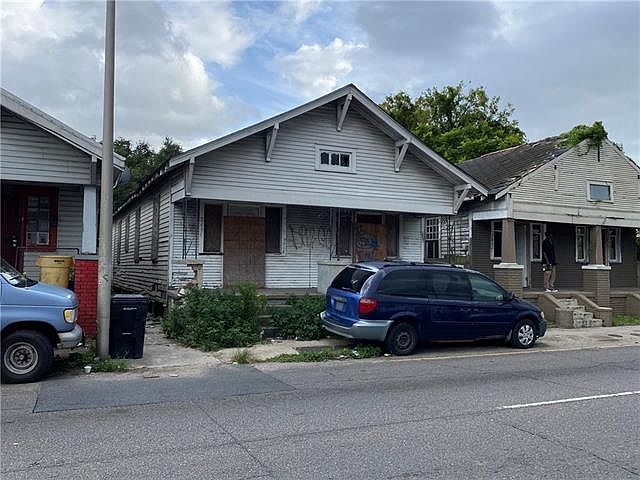 2nd image of 2454-56 N Claiborne Ave