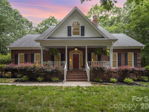 7408 Mockingbird Ln, Waxhaw, NC 28173