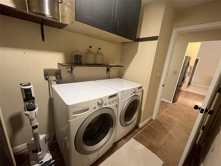 451 Rio De Janeiro Ave — Photo 46