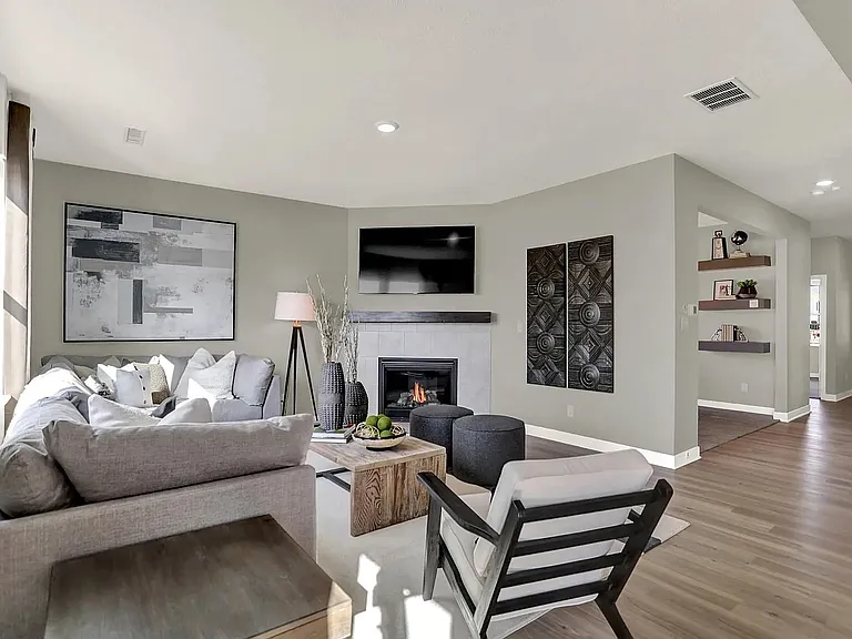 17240 Barnes St — Photo 31
