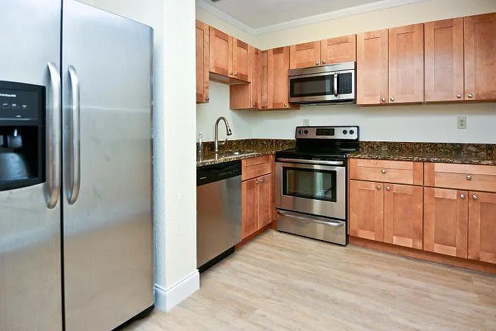 2600 Fiore Way #214 — Photo 25
