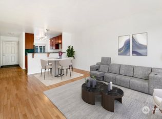 130 105th Ave SE APT 214, Bellevue, WA