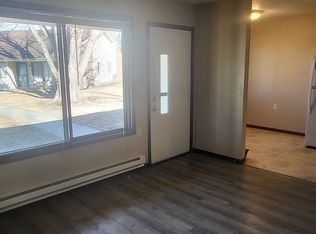 355 E Eldora Rd #14, Hudson, IA 50643