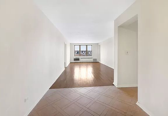 2nd image of 23-25 Bell Blvd #6-G