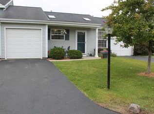 3309 Southport Dr, Island Lake, IL 60042