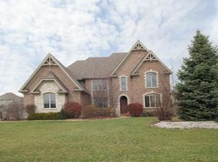 3N873 Walt Whitman Rd, St Charles, IL 60175