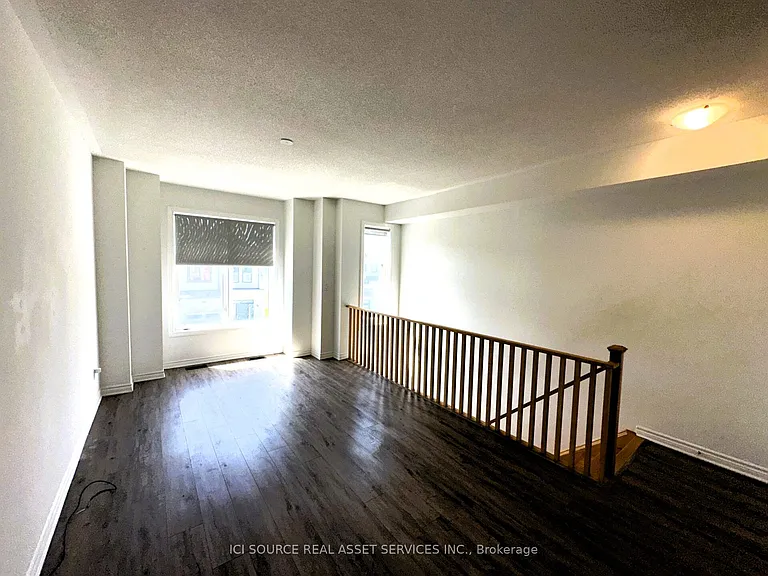 335 Okanagan Path — Photo 2