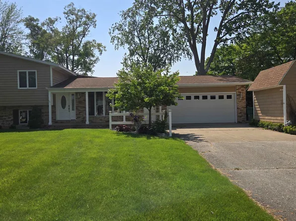 2898 Evergreen Dr, Bay City, MI 48706
