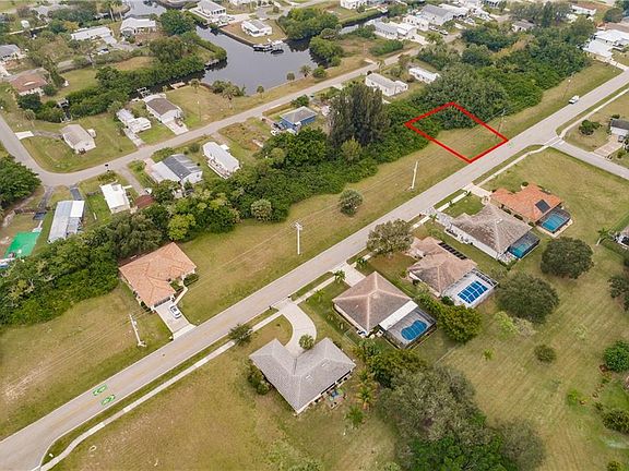 3rd image of 2938 Magdalina Dr