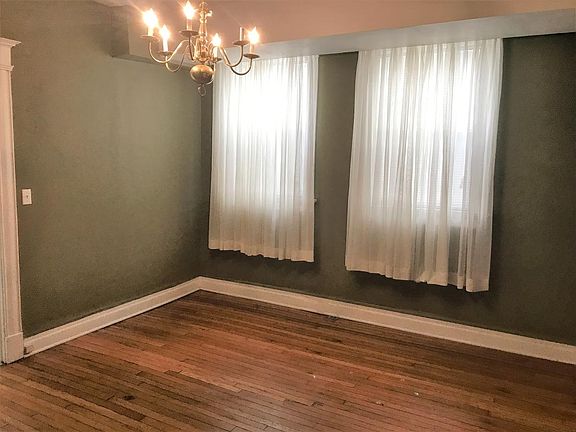 5th image of 22 Lexington Ave