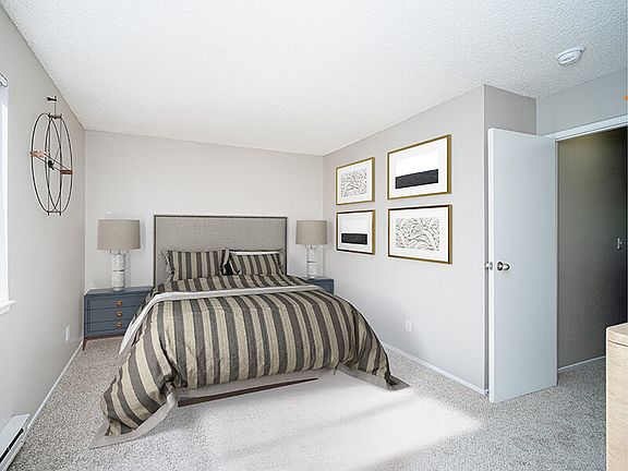 4th image of 21701 Foothill Blvd #122