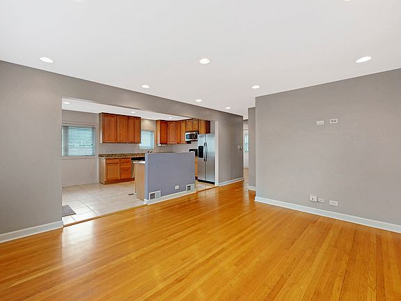 4th image of 11059 Shelley Ct