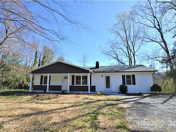 4th image of 114 Roberts Ln SE