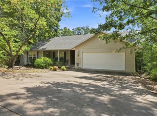16 Twin Peak Dr, Holiday Island, AR 72631
