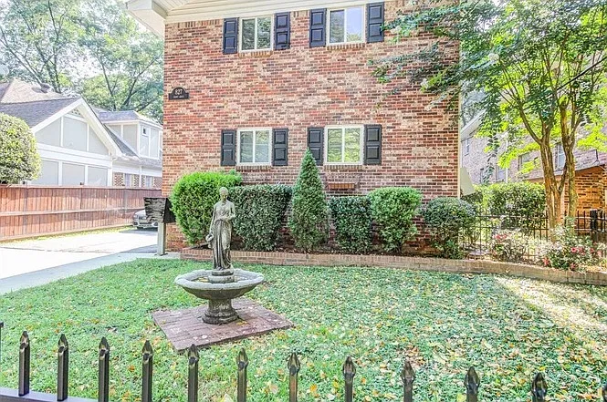 Front landscaping 