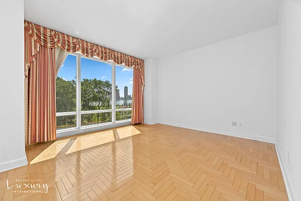 Sold by Keller Williams NYC | media 3