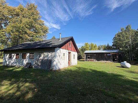 5th image of 69980 County Highway 61