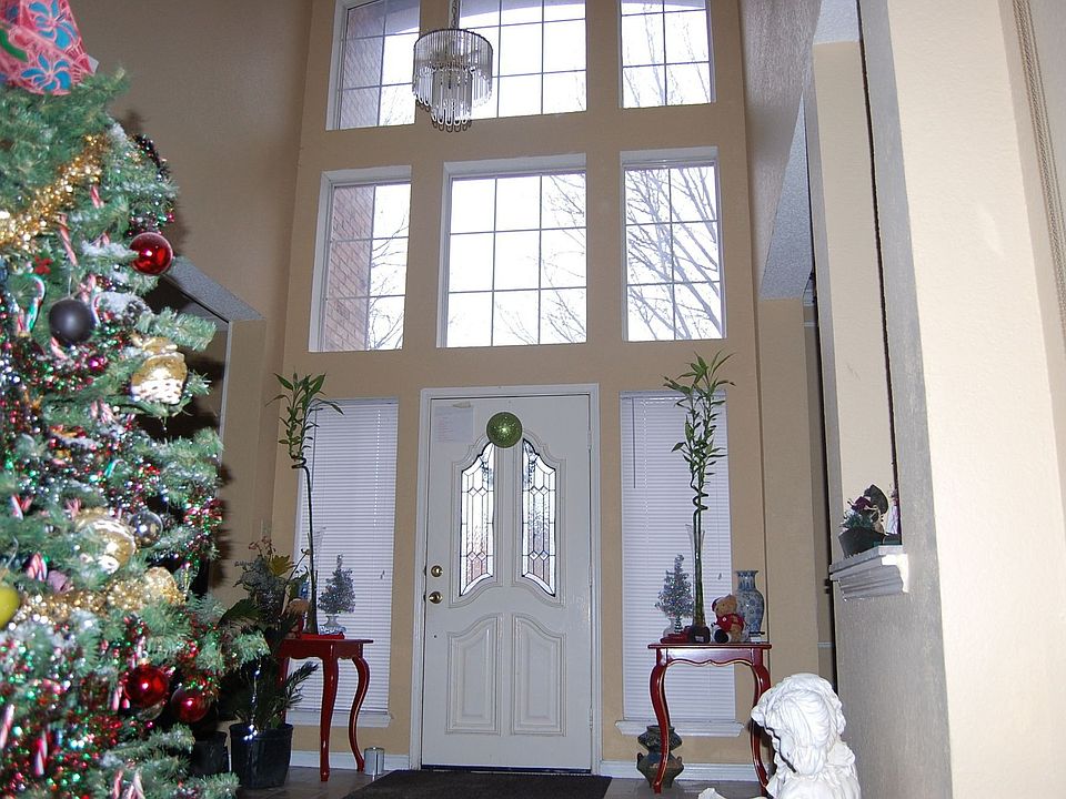 Front Entry Foyer