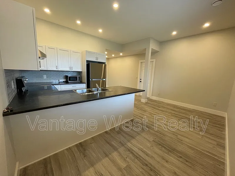 1 bed, 1.0 bath, 570 sqft, $1,400 — Photo 2
