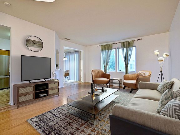 4th image of 1087 Delta Dr #1087