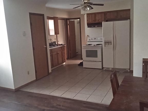 4th image of 1051 Goodman Ave