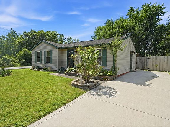 2nd image of 1565 Rock Creek Dr