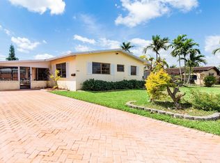 8830 SW 41st St, Miami, FL 33165