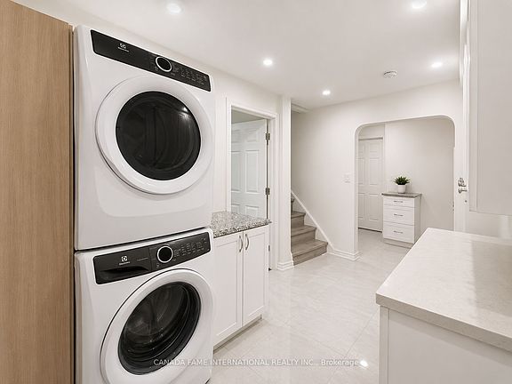 5th image of 283 Harvie Ave