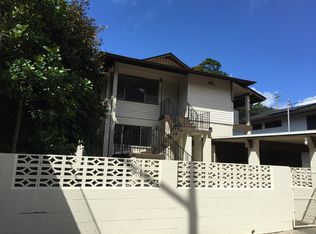 35 Laimi Rd APT C, Honolulu, HI 96817