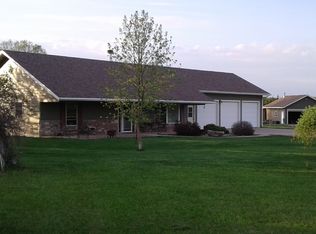 111 Terra Ln, Yankton, SD 57078