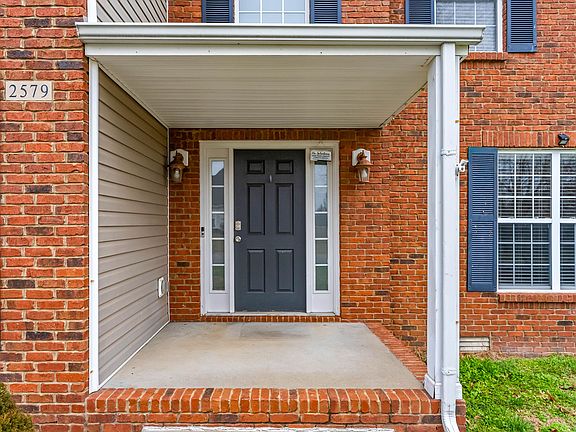 3rd image of 2579 Leprechaun Ln